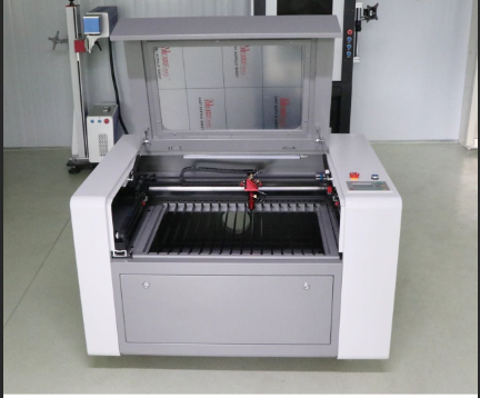 6040 / 7050 LASER ENGRAVING CUTTING MACHINE