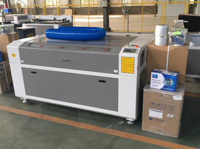 1390 LASER ENGRAVING CUTTING MACHINE
